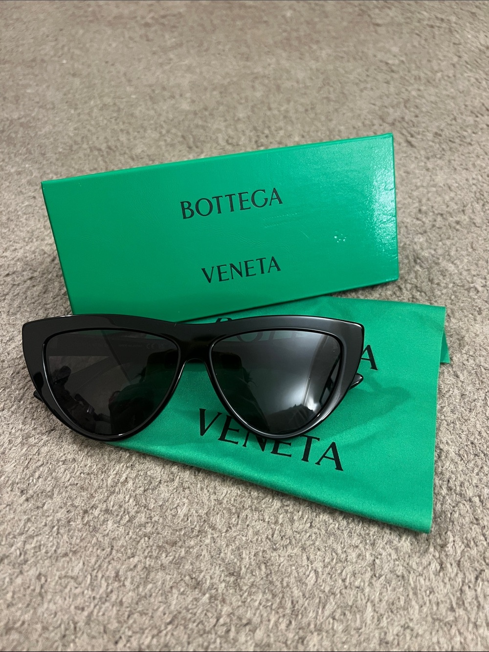 Bottega Veneta Black Cat-Eye Sunglasses with Dark Lenses
